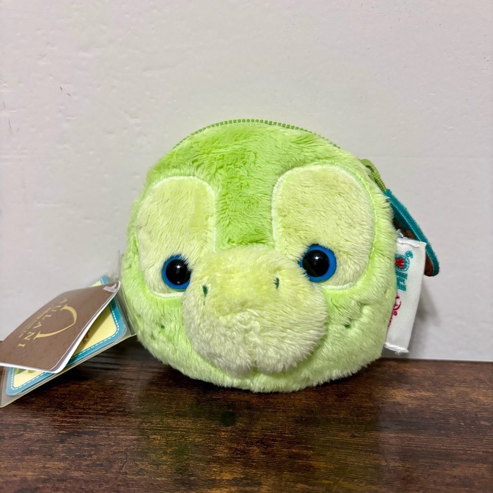 Disney Duffy and Friends ‘Olu Mel plush coin purse